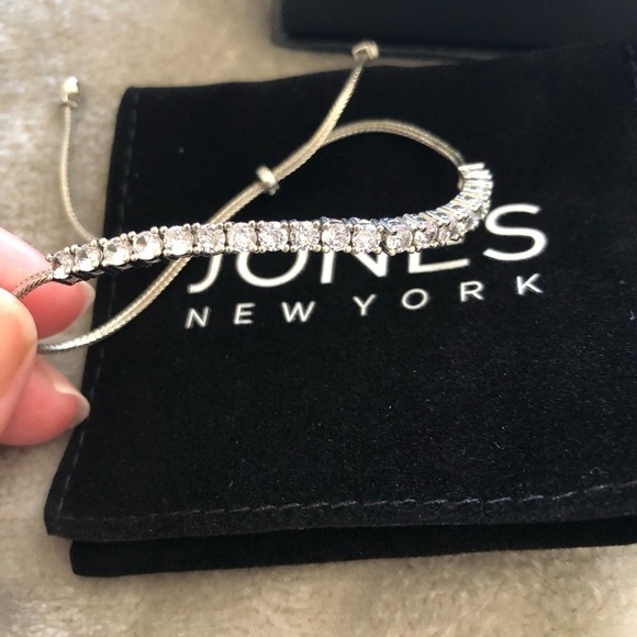 Jones New York Frances bracelet - Picture 1 of 4